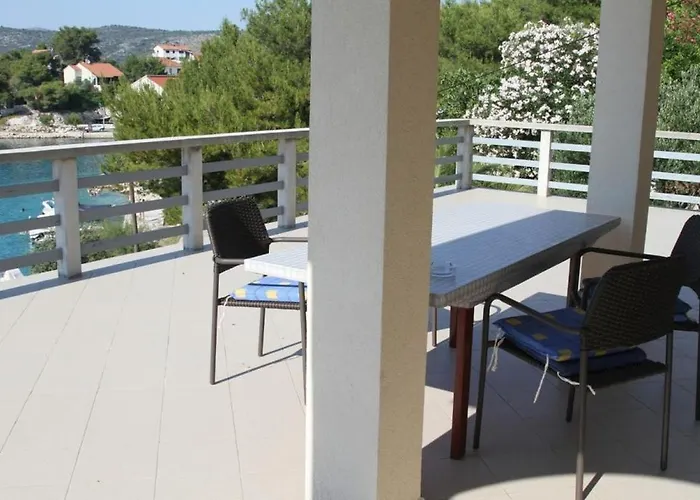 In With Sea View, Terrace, Air Conditioning, Wifi 5150-1 * Ražanj