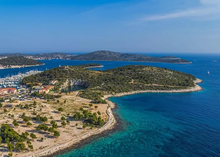 Apartment In With Sea View, Terrace, Air Conditioning, Wifi 5150-1